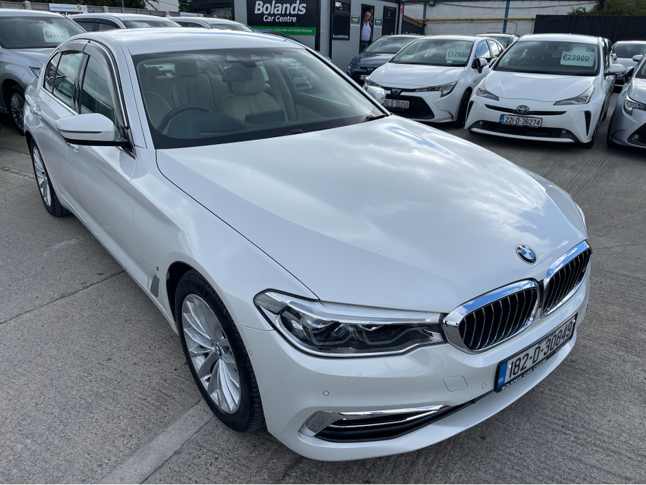 2018 BMW 5 Series - image 2
