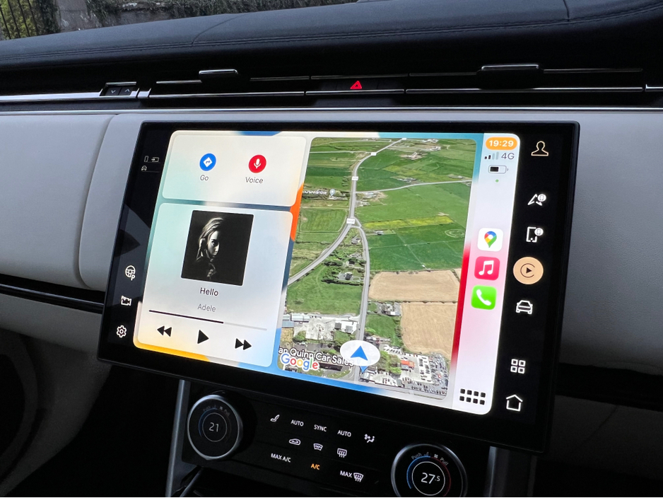 2023 Land Rover Range Rover - image 24