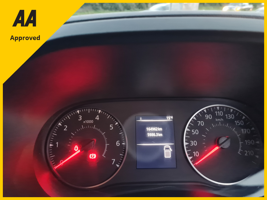 2020 Nissan NV400 - image 7