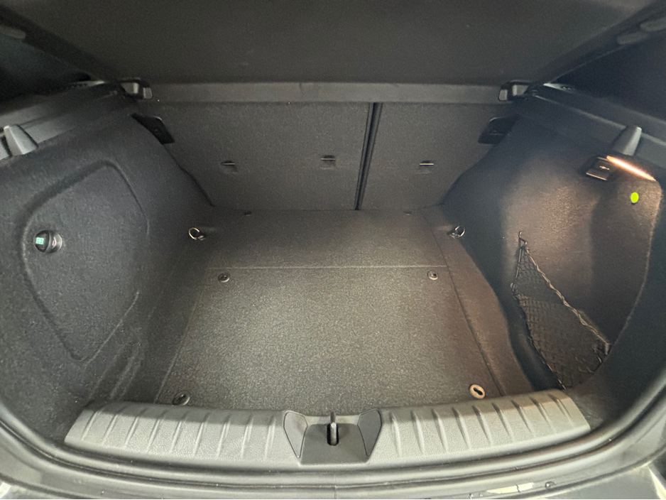 2015 BMW M1 - image 9