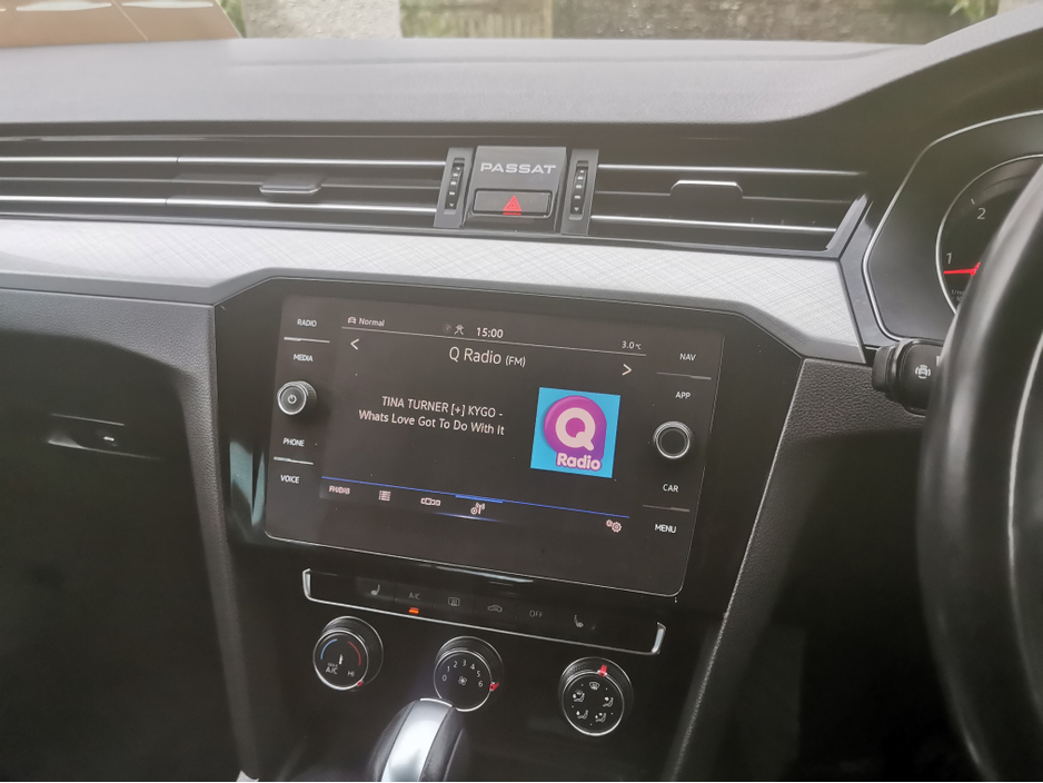 2020 Volkswagen Passat - image 30