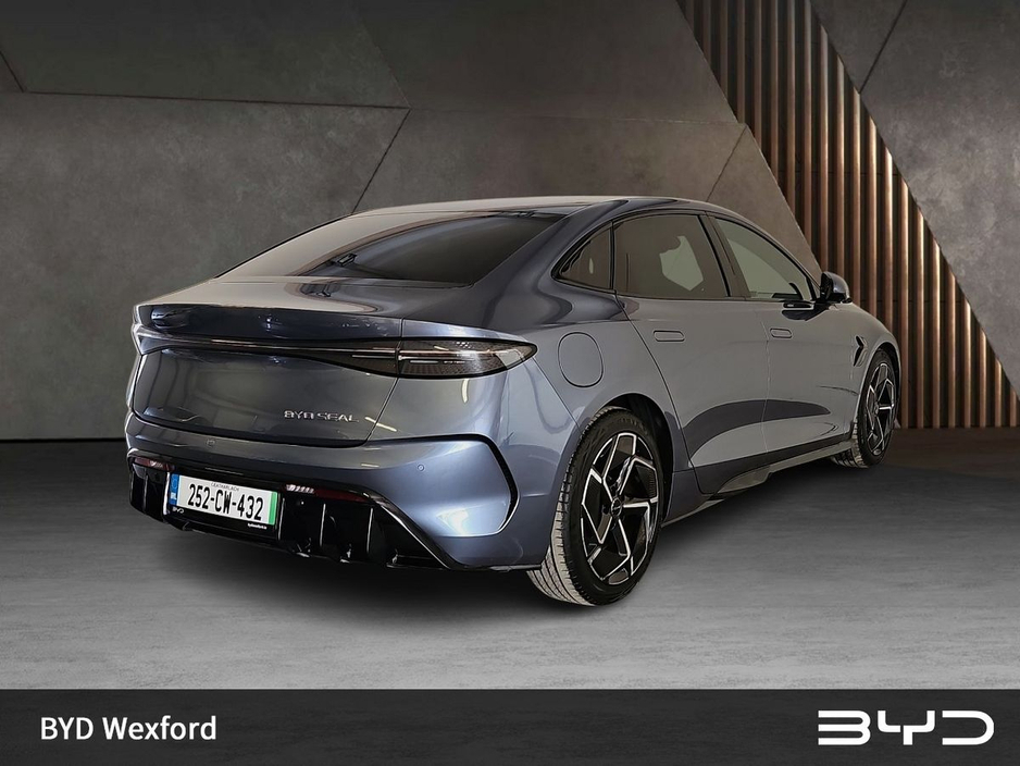 2025 BYD Seal - image 5