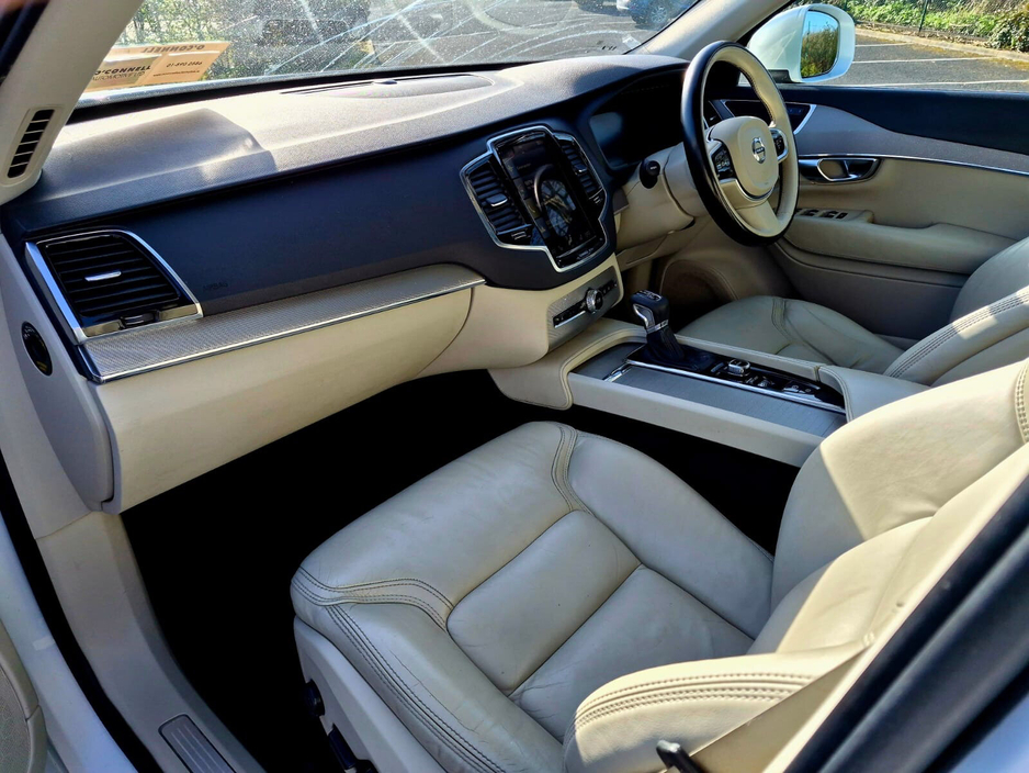 2017 Volvo XC90 - image 6