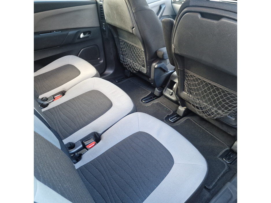 2015 Citroen Grand C4 Picasso - image 12