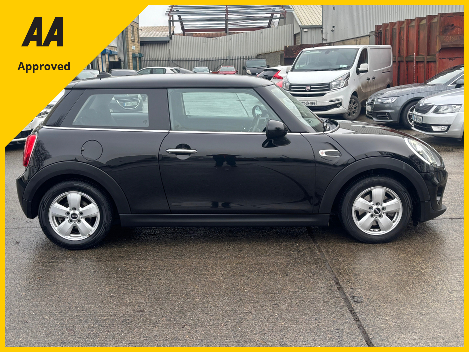 2018 MINI Cooper 1.5 3DR COOPER LOADED WITH SPEC €12,950