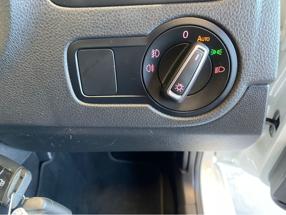 2017 Volkswagen Polo - image 16