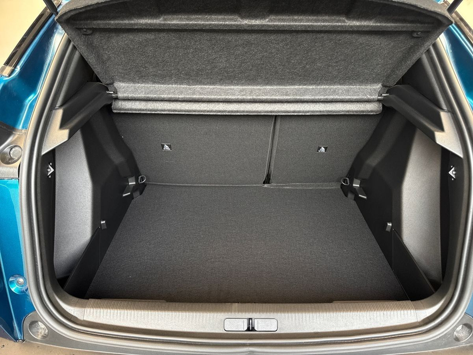 2026 Peugeot 2008 - image 9