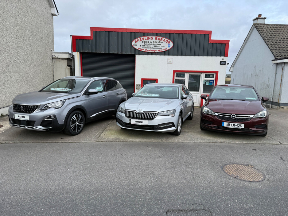 2018 Opel Astra - image 3