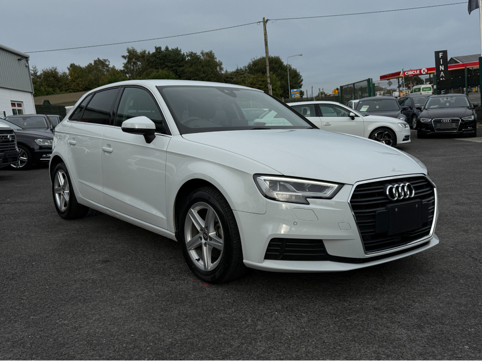 2020 Audi A3 1.4 TFSI VIRTUAL COCKPIT - SMARTPHONE INTERFACE- SATNAV - VIRTUAL COCKPIT - NAVIGATION REVERSING CAMERA -BLIND SPOT - PARKING SENSORS- €22,950