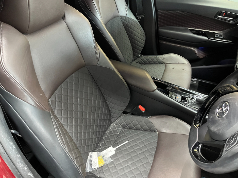 2019 Toyota C-HR 2019 TOYOTA C-HR G 1.8 AUTOMATIC / CRUISE CONTROL / REVERSE CAMERA / HEATED SEATS AND MORE