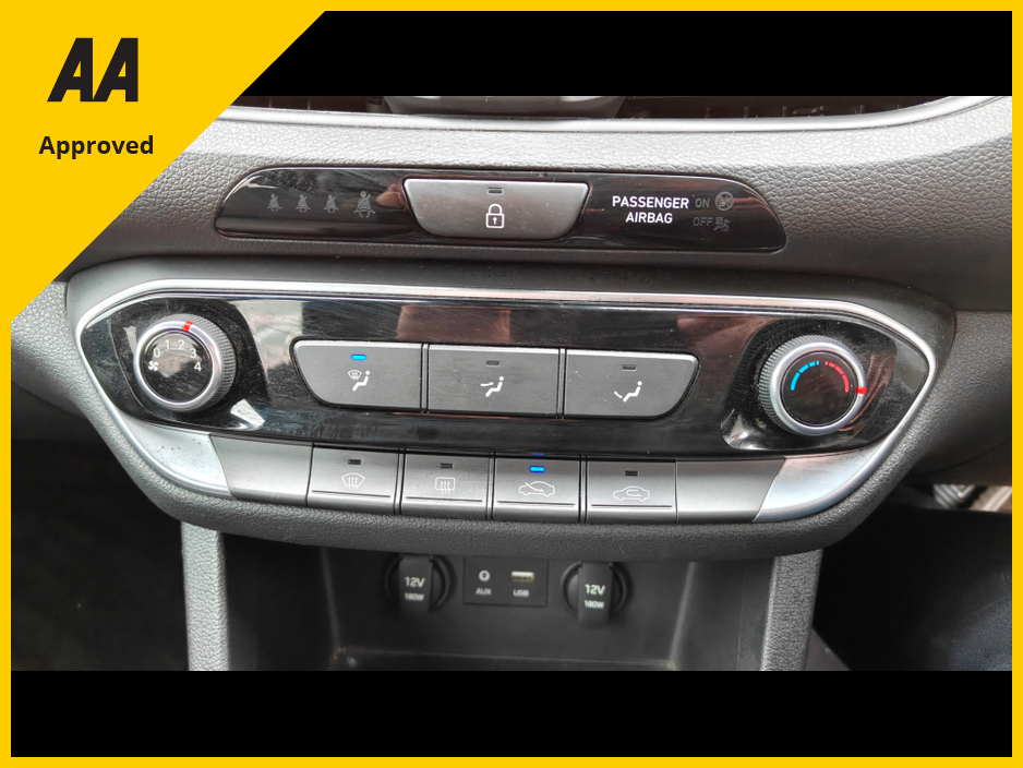 2018 Hyundai i30 - image 24