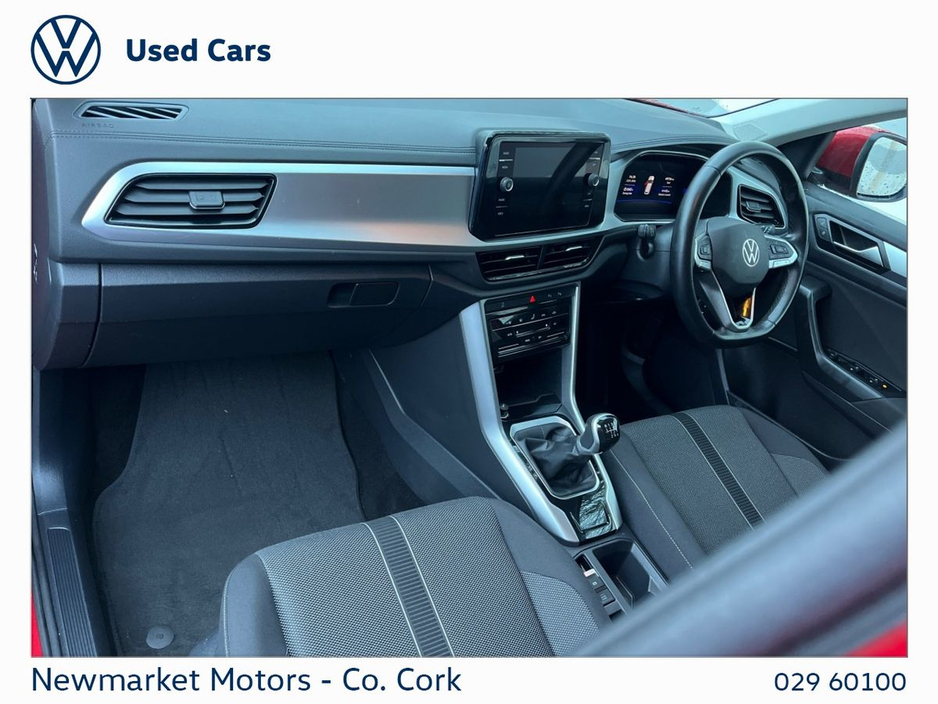 2024 Volkswagen T-Roc - image 21