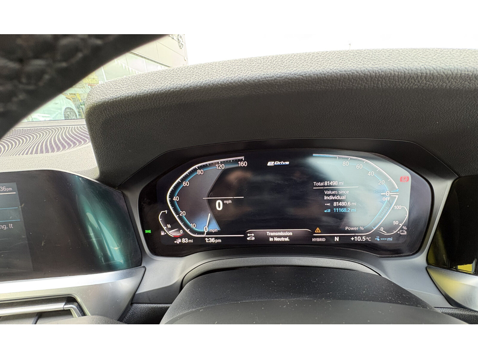 2021 BMW 3 Series - image 10