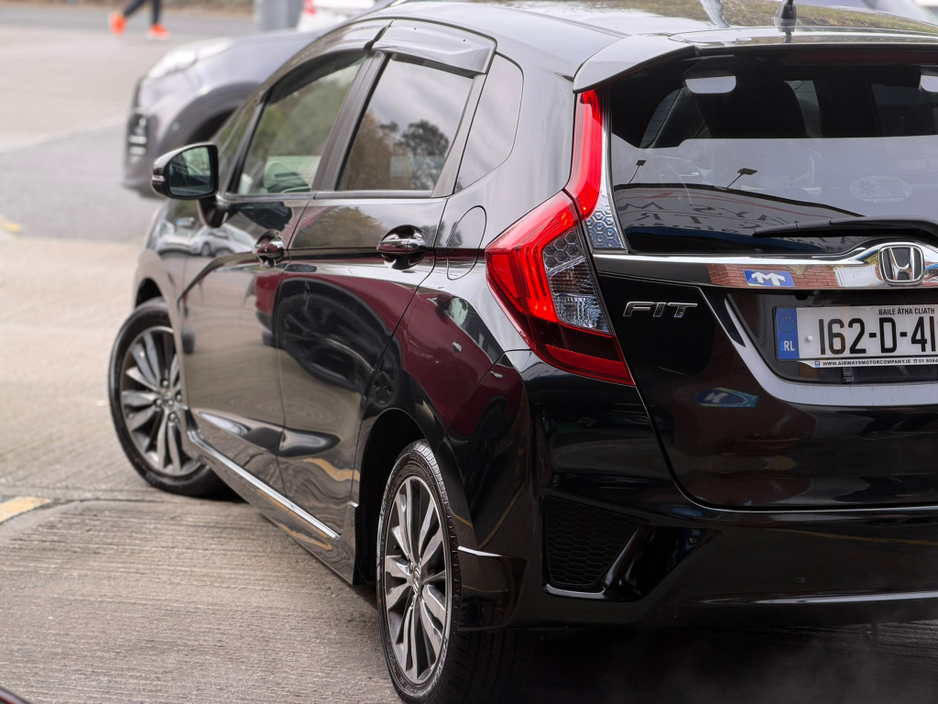 2016 Honda Fit - image 18