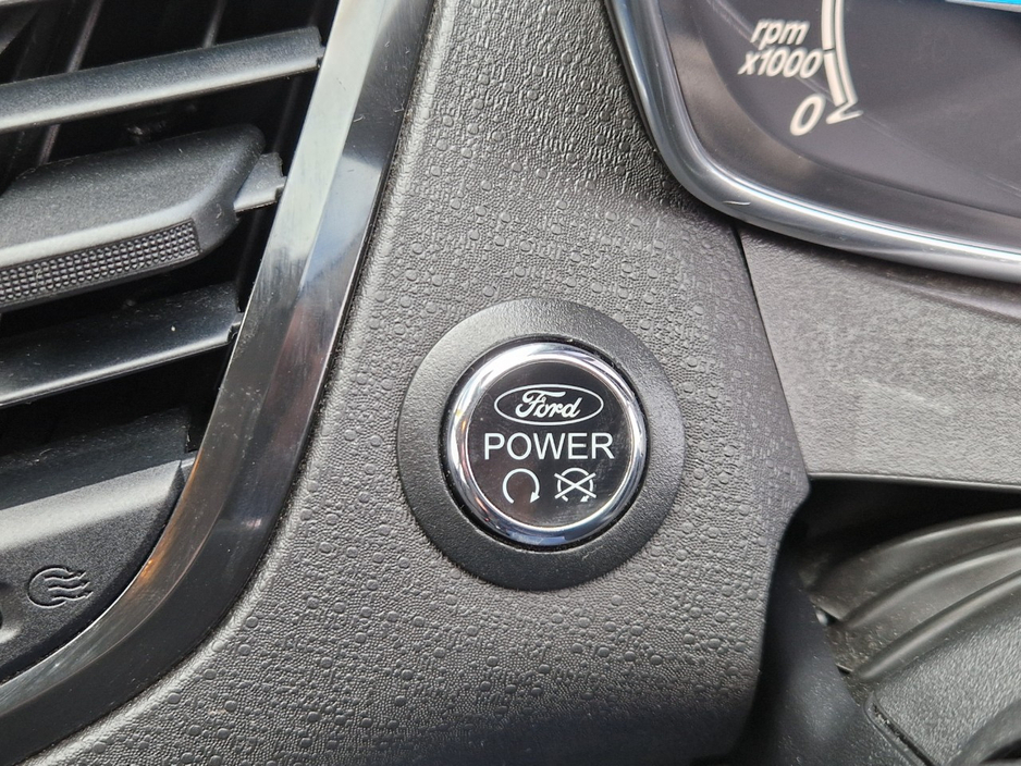 2016 Ford Fiesta - image 37