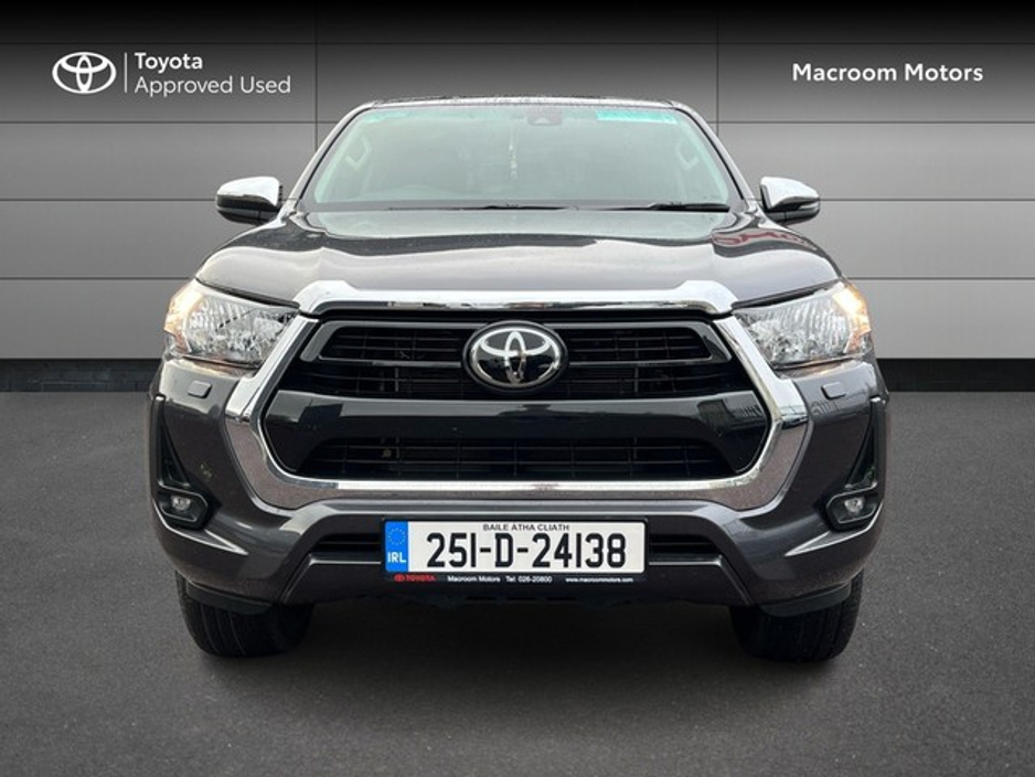 2025 Toyota Hilux FRESH SELECTION OF TRADE-INS HILUX 2.8 SR5 DOUBLE CAB €48,000