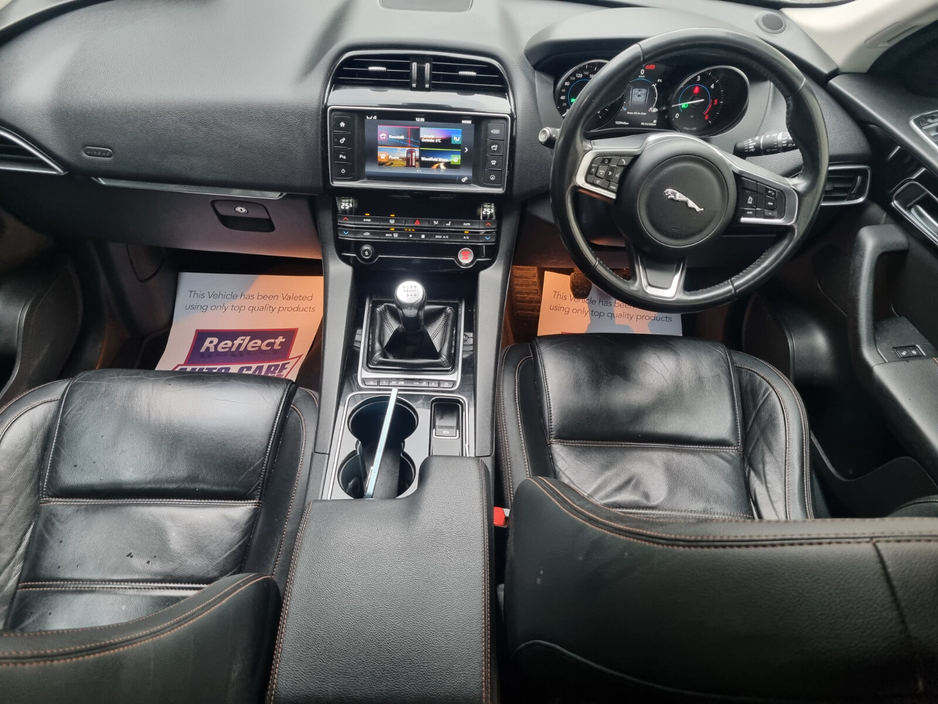 2017 Jaguar F-Pace RWD 2.0 D 163PS Prestige €10,999