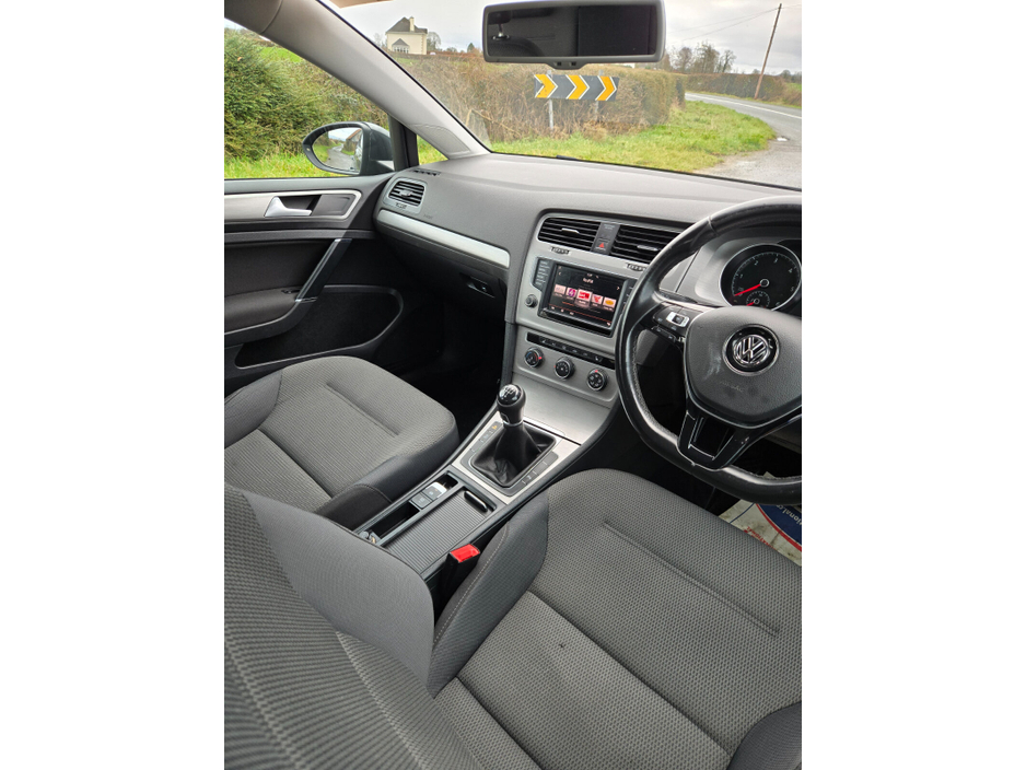 2016 Volkswagen Golf 1.6 TDI 5DR 110HP BlueMotion €10,800