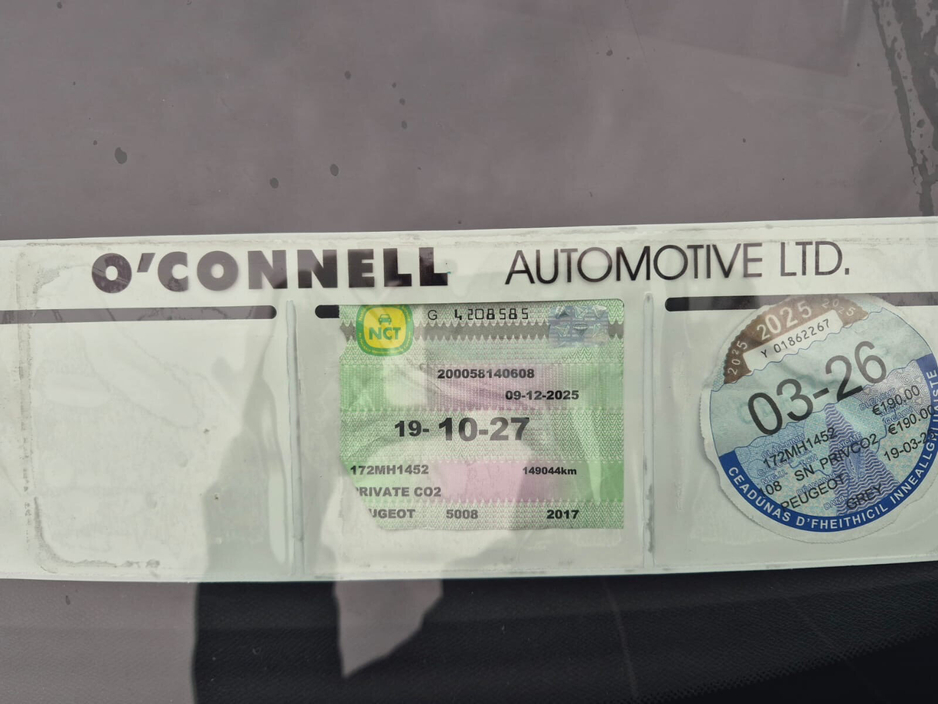 2017 Peugeot 5008 - image 17