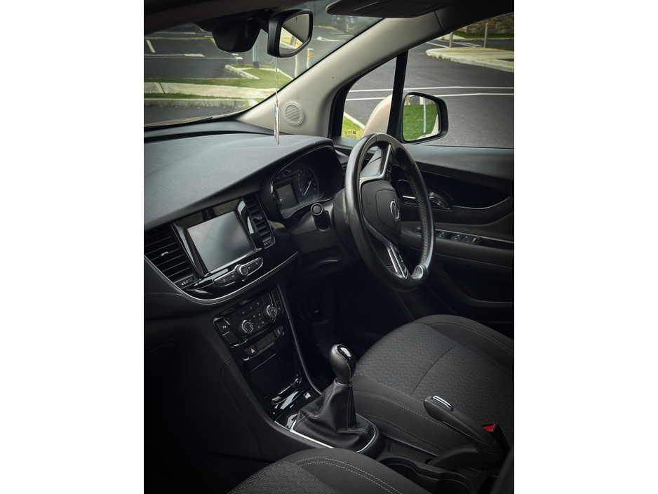 2019 Opel Mokka - image 3