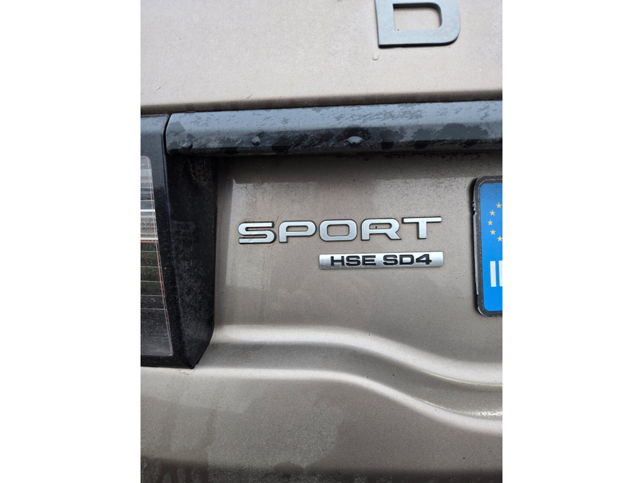 2015 Land Rover Discovery 3.0 TDV6 HSE Auto €17,000