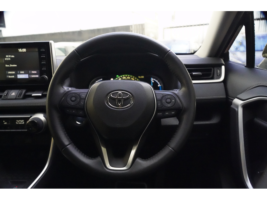 2022 Toyota Rav4 - image 21
