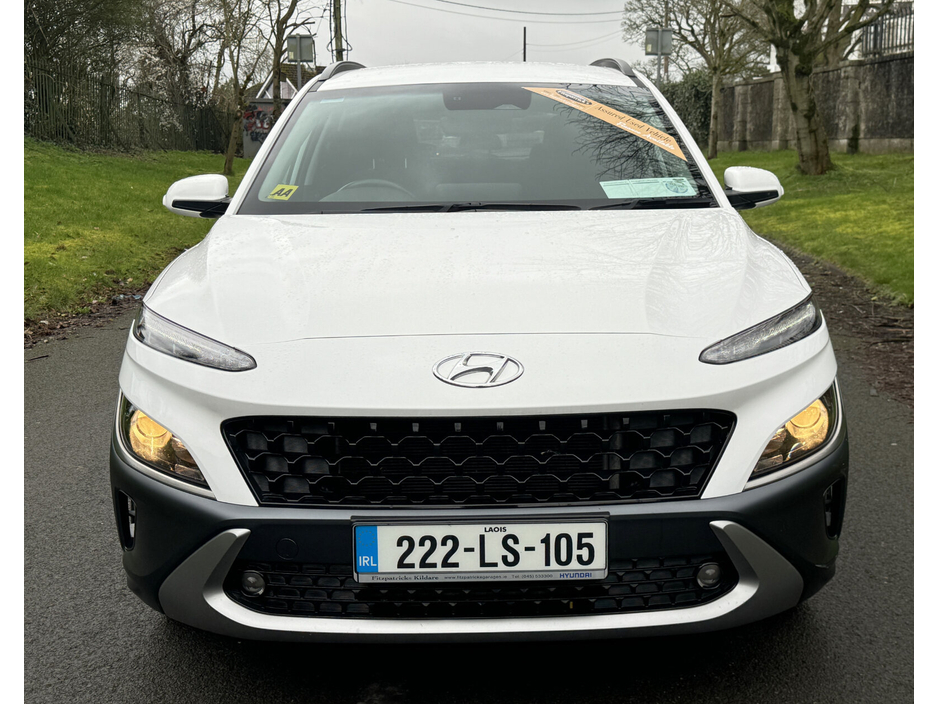 2022 Hyundai Kona - image 2