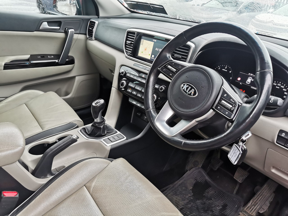 2019 Kia Sportage - image 21