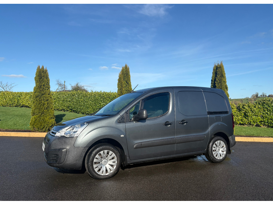 2018 Citroen Berlingo - image 5