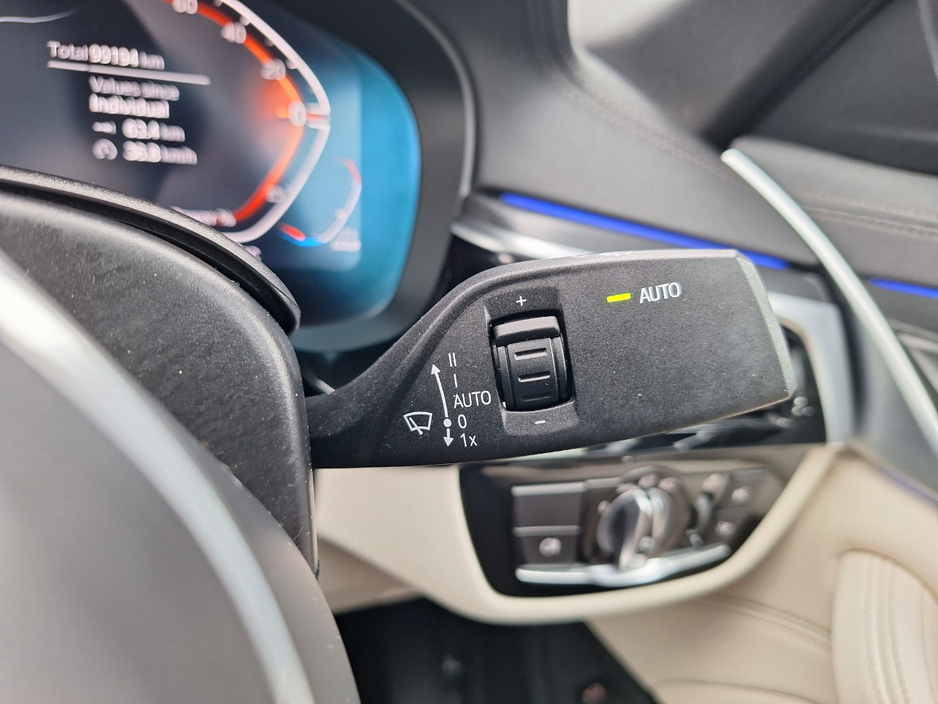 2023 BMW 5 Series - image 35