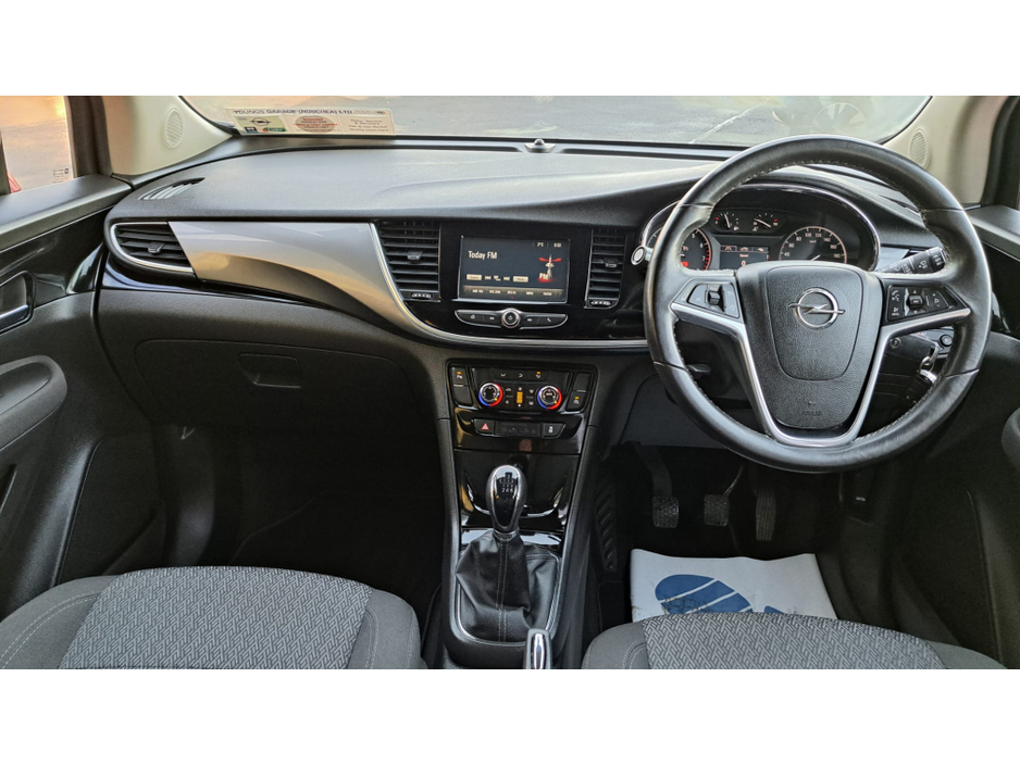 2017 Opel Mokka - image 4