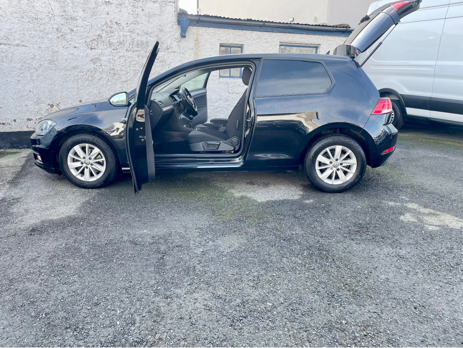 2019 Volkswagen Golf - image 28