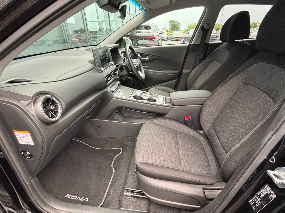 2022 Hyundai Kona Executive EV 39kWh Auto €18,990