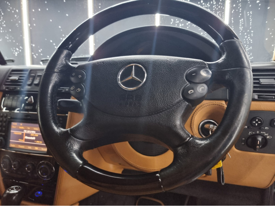 2011 Mercedes-Benz G Class - image 13