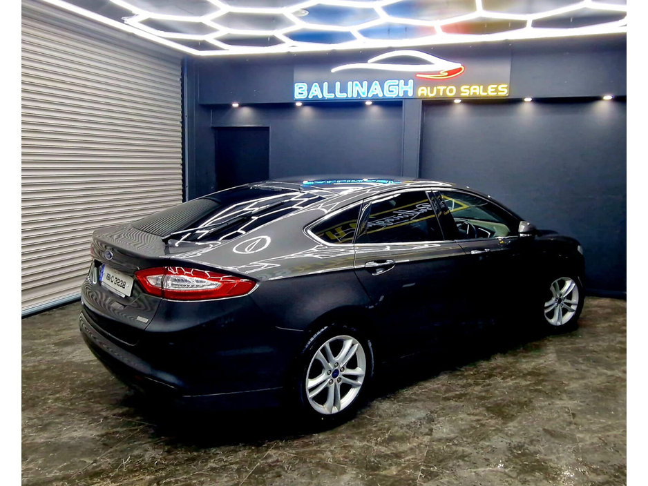 2019 Ford Mondeo - image 20