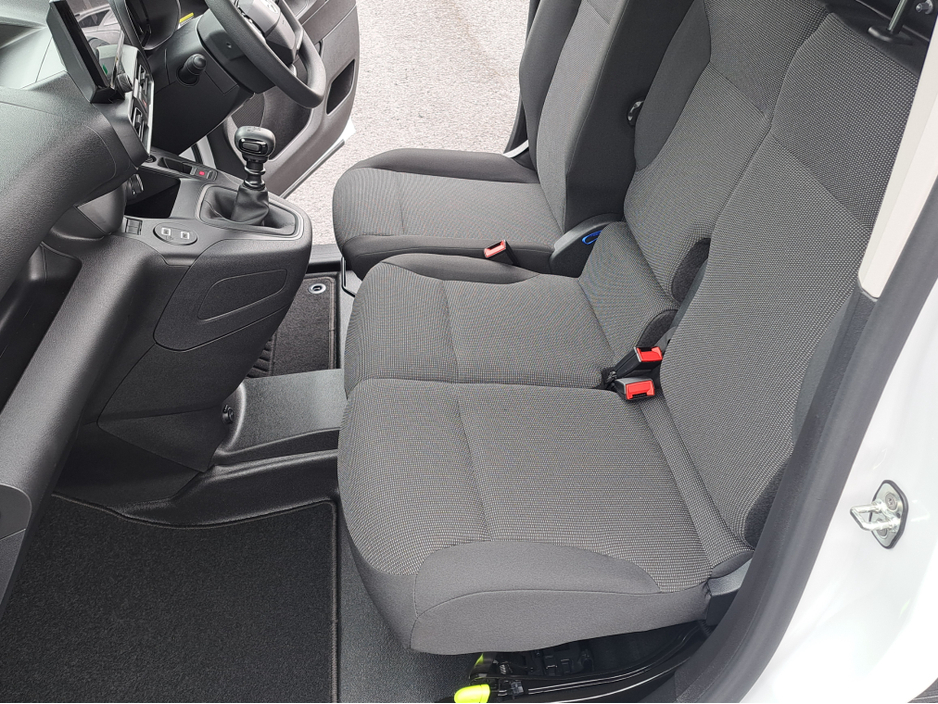 2026 Opel Combo - image 19