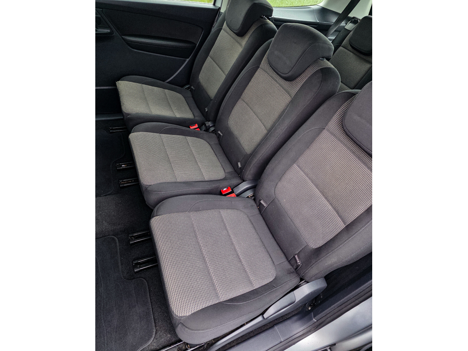 2015 Volkswagen Sharan - image 13