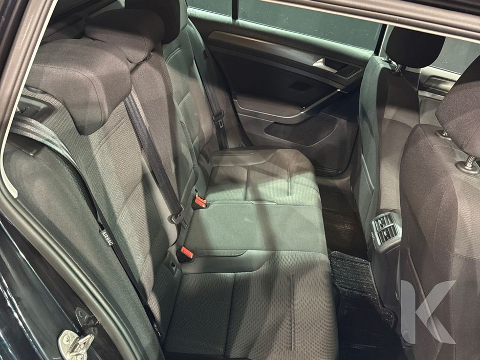 2020 Volkswagen Golf ESTATE AUTOMATIC 1.2L TSI - REVERSE CAMERA - UPGRADED ALLOY WHEELS - PADDLE SHIFT - DIGITAL DASH - CRUISE CONTROL - A/C HEATING CONTROLS €20,950