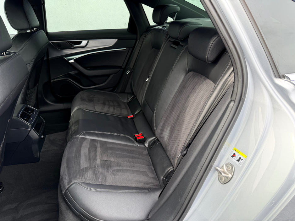 2022 Audi A6 - image 5