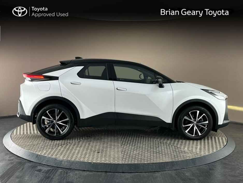 2025 Toyota C-HR C-HR PHEV SPORT+ €39,950