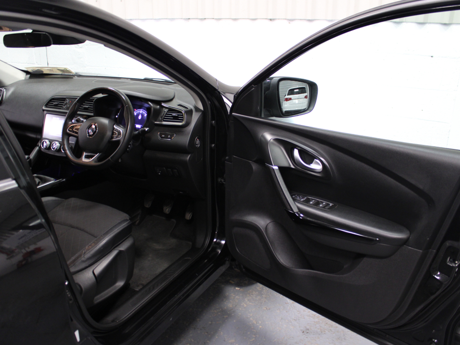 2019 Renault Kadjar - image 24