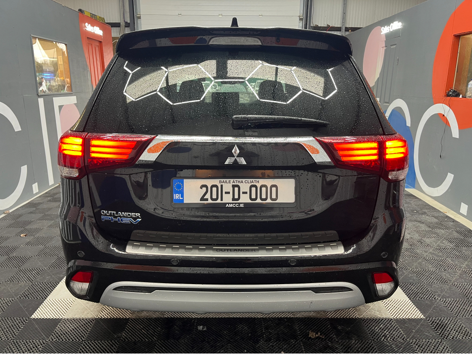 2020 Mitsubishi Outlander €23950! 2020 MITSUBISHI OUTLANDER PHEV G 2.4 AUTOMATIC / CRUISE CONTROL / 360° PARKING CAMERA / ELECTRIC HEATED SEATS / PADDLE SHIFTERS / HEATED STEERING WHEEL €23,950