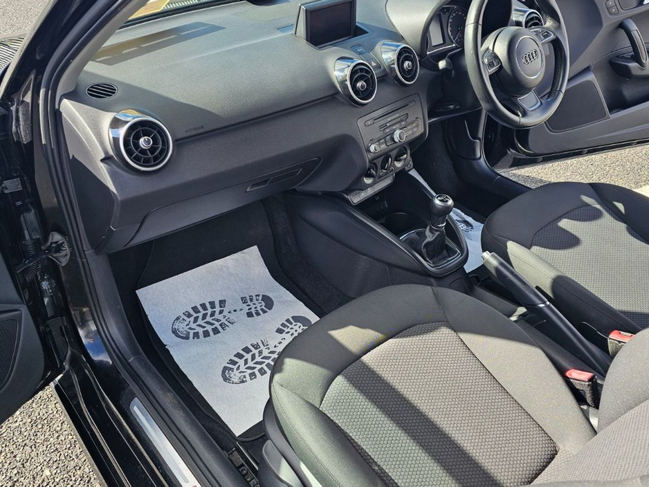 2014 Audi A1 - image 14