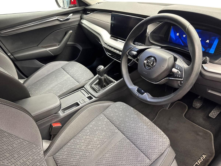 2024 Skoda Octavia - image 6