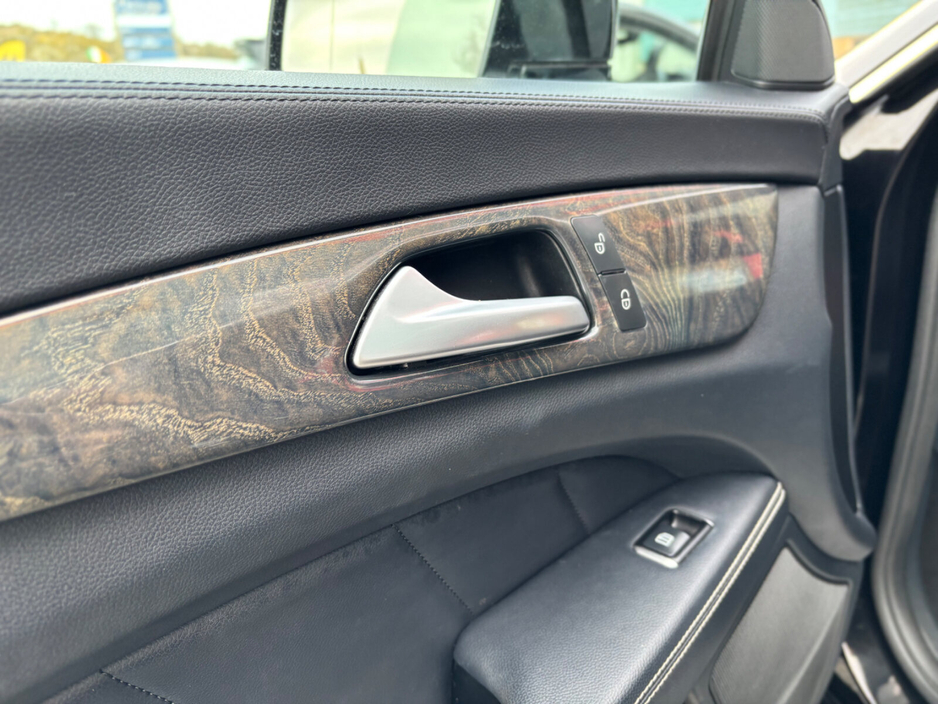 2015 Mercedes-Benz CLS Class - image 11