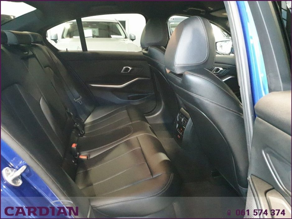 2025 BMW 3 Series - image 14