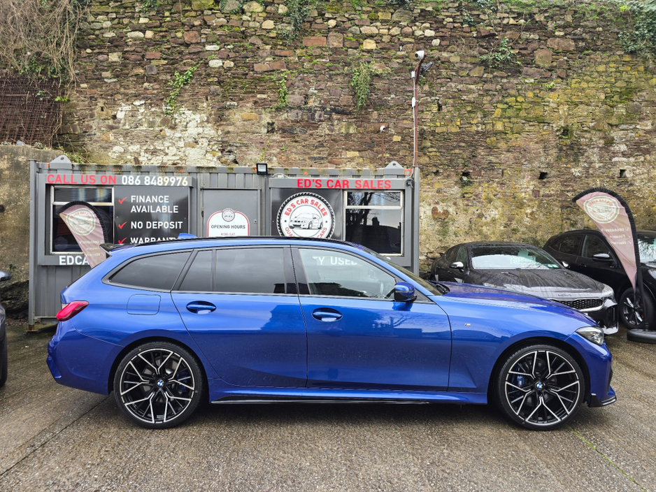 2021 BMW 3 Series - image 4