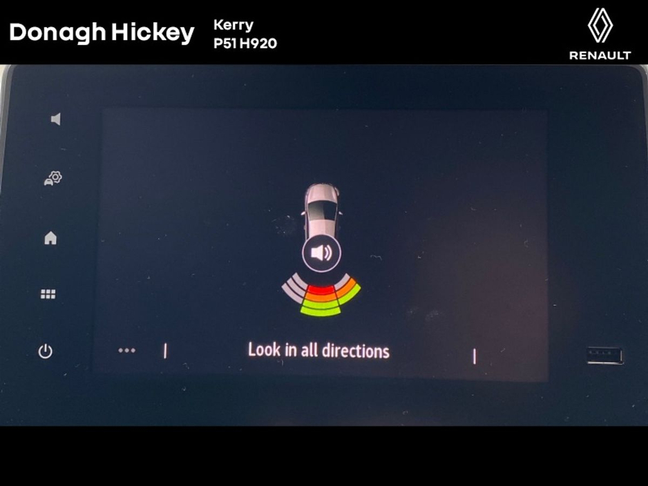 2024 Renault Trafic - image 15