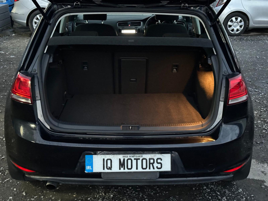 2013 Volkswagen Golf - image 9