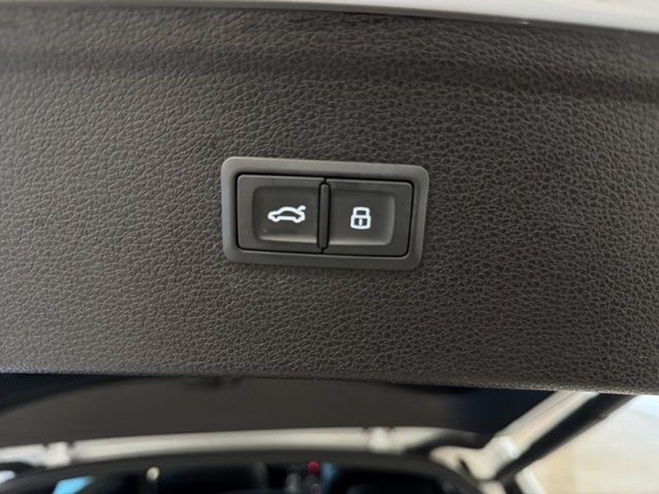 2020 Audi Q5 - image 19